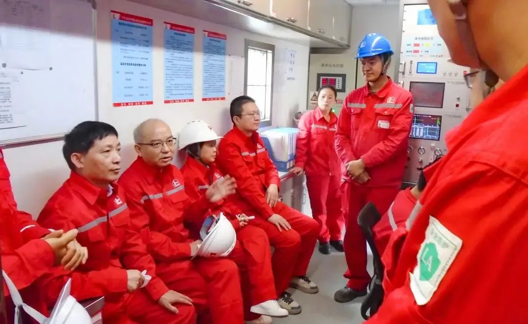 情系员工到一线，传递关切暖人心(图2)