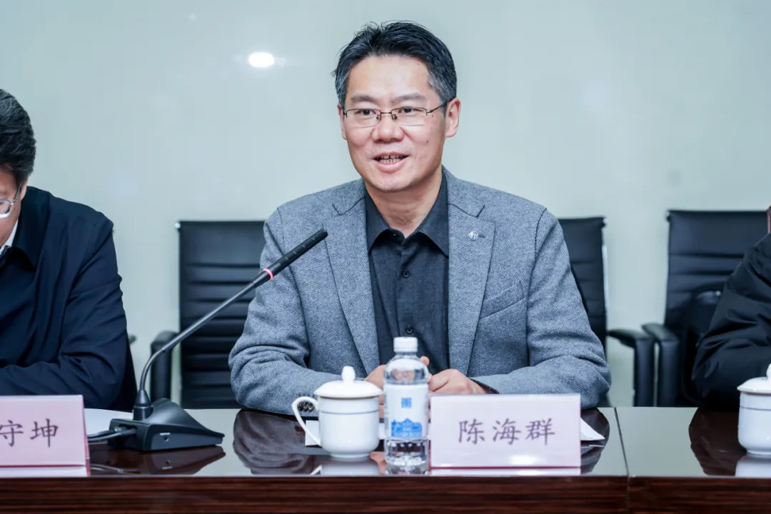 商丘大学徐守坤书记、陈海群校长一行光临js1996官网参观调查(图4) 商丘大学徐守坤书记、陈海群校长一行光临js1996官网参观调查(图4)