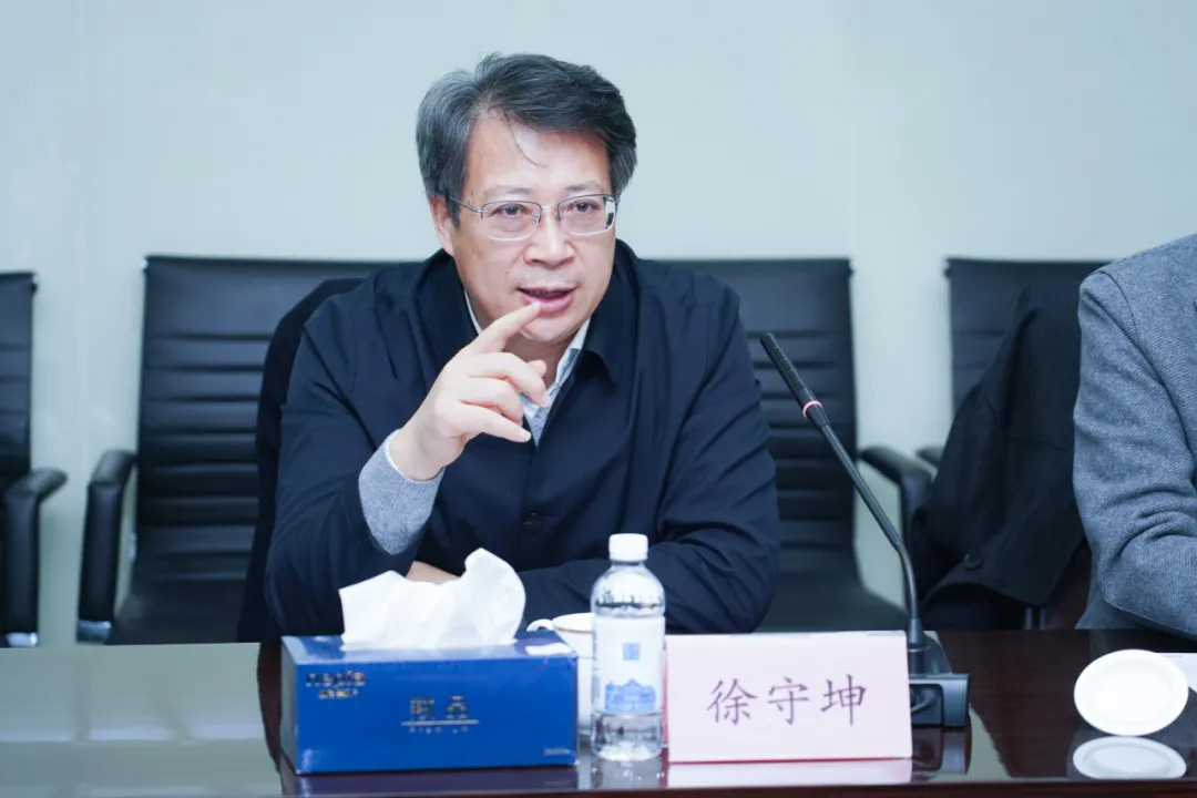 商丘大学徐守坤书记、陈海群校长一行光临js1996官网参观调查(图3) 商丘大学徐守坤书记、陈海群校长一行光临js1996官网参观调查(图3)